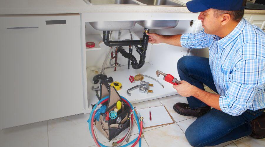 Local expert plumbing services in Tupelo, AR